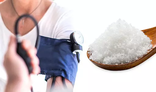Sử dụng quá nhiều muối ăn làm tăng áp lực lên thành mạch gây cao huyết áp